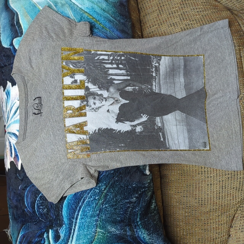 Hollywood legends glam Marilyn shirt